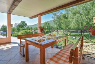 017 2048 41 Dalmatian Hinterland Family house surrounded by nature for rent