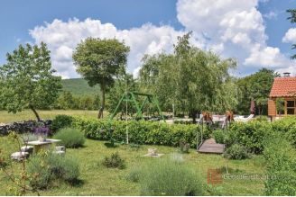 017 2048 41 Dalmatian Hinterland Family house surrounded by nature for rent