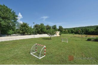 017 2048 41 Dalmatian Hinterland Family house surrounded by nature for rent