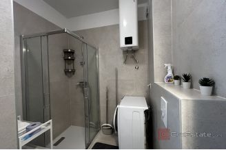 009 2052 53 Split Sirobuja Newly renovated one bedroom apartment for rent