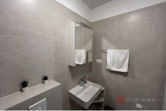 009 2052 53 Split Sirobuja Newly renovated one bedroom apartment for rent