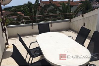 010 5374 30 Pula Apartment with a sea view for sale