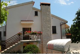 010 5374 30 Pula Apartment with a sea view for sale