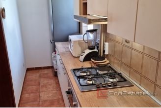008 5376 30 Pula Spacious two bedroom apartment for sale