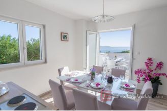 019 2052 55 Makarska Villa in a peaceful location with a sea view for sale