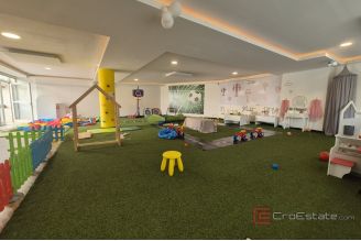 004 2016 656 Split Pujanke Spacious commercial space for rent