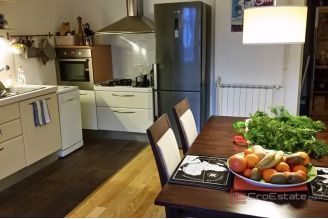 016 1024 24 Zagreb House near the center for sale