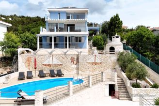 020 2044 56 Marina Seafront apartment villa for sale