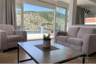 020 2044 56 Marina Seafront apartment villa for sale