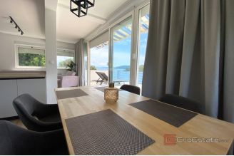 020 2044 56 Marina Seafront apartment villa for sale