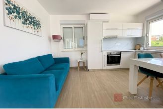 020 2044 56 Marina Seafront apartment villa for sale