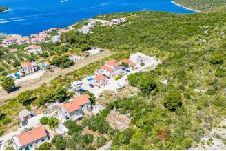 005 2031 192 Island of Solta Building land near the sea for sale