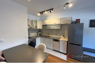 012 2016 657 trogir modern two bedroom apartment with sea view for sale
