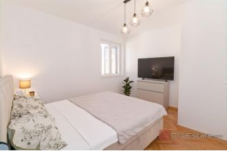 017 2029 104 biograd house in the center sale