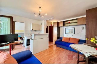 004 1024 25 Porec One bedroom apartment near the sea for sale
