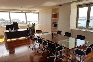 010 2016 658 split attractive and modern office space for rent