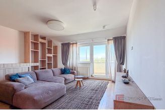 011 1020 09 Zagreb Two story apartment for sale