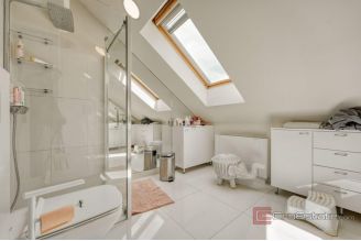 020 2046 96 Zagreb Modern apartment in a prestigious location for sale