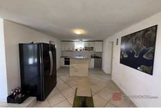 011 2041 105 Brac Mediterranean house with pool near the sea for sale