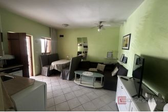 013 2052 60 Drvenik Authentic house in the heart of untouched nature for sale