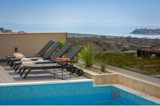 019 2048 45 Split area Villa with panoramic sea view for rent