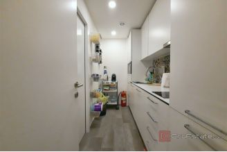 008 2016 662 split lovret furnished office space near court for rent