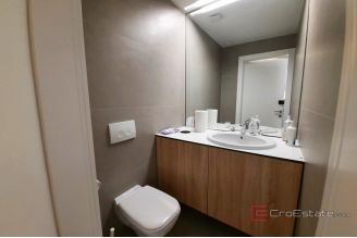 008 2016 662 split lovret furnished office space near court for rent