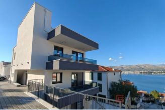 001 2035 236 island ciovo apartment with a sea view for sale