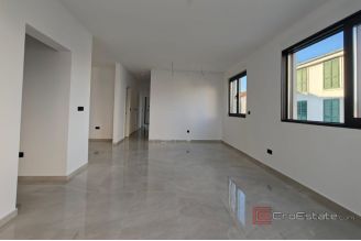 014 2035 236 island ciovo apartment with a sea view for sale