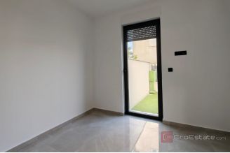 014 2035 236 island ciovo apartment with a sea view for sale