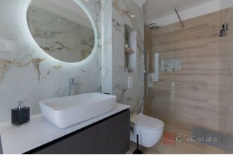 019 1020 19 Dalmatian Hinterland Luxury villa with pool for sale