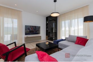 019 1020 19 Dalmatian Hinterland Luxury villa with pool for sale