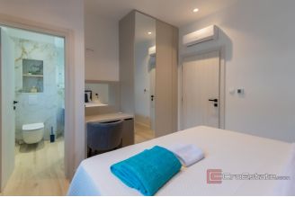 019 1020 19 Dalmatian Hinterland Luxury villa with pool for sale