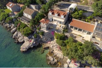 001 1027 01 dubrovnik stone house first row to the sea for sale