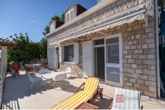 015 1027 01 dubrovnik stone house first row to the sea for sale