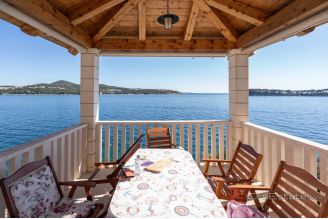 015 1027 01 dubrovnik stone house first row to the sea for sale