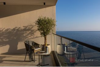 010 1018 08 Dubrovnik Modern apartment with a sea view for sale