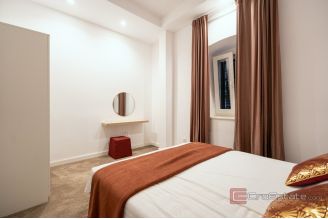 013 1027 03 near dubrovnik villa with swimming pool by the sea for sale