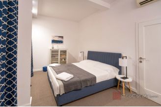 013 1027 03 near dubrovnik villa with swimming pool by the sea for sale