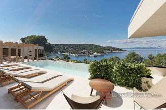 007 5358 30 Solta Exclusive building land with a sea view for sale