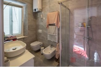 016 1027 04 Dubrovnik Stone house with pool in the first roe to the sea for sale