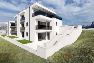 001 2052 62c near split one bedroom apartment on the first floor for sale