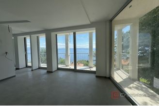010 1024 29 Opatija Modern villa near the sea for sale