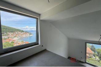 010 1024 29 Opatija Modern villa near the sea for sale