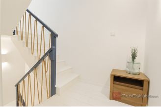 018 5386 30 island pag renovated stone house in the center for sale