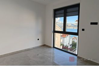 015 2035 237 island ciovo three bedroom apartment in a new building for sale