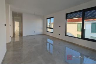 015 2035 237 island ciovo three bedroom apartment in a new building for sale