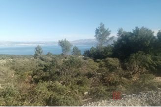004 2052 64 Brac Agricultural land with a sea view for sale