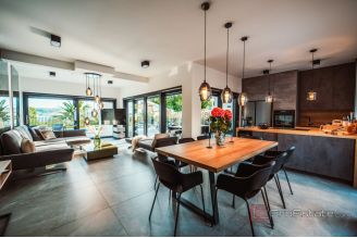 017 2044 58 Zadar Villa with pool and an open sea view for sale