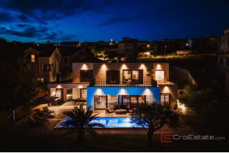 017 2044 58 Zadar Villa with pool and an open sea view for sale